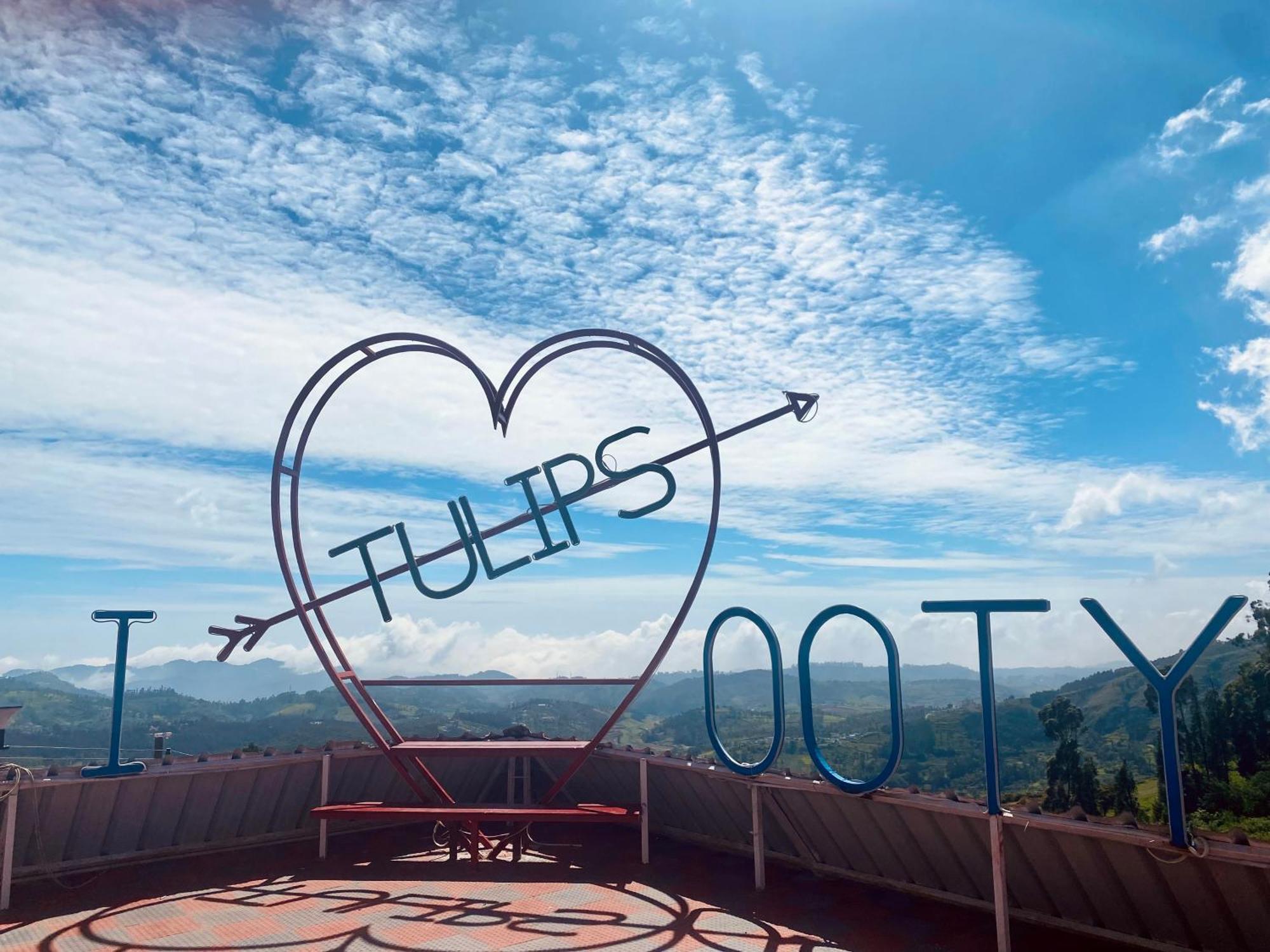 Tulips Village Resorts Уті Екстер'єр фото